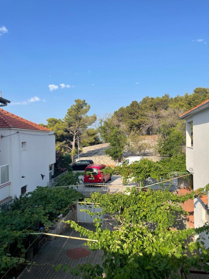 Apartmani Frane Tribunj  Exterior photo