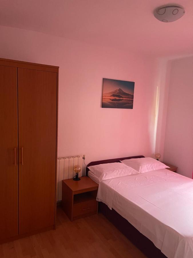 Apartmani Frane Tribunj  Exterior photo